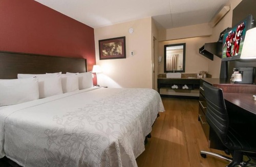 Columbus Hotel | Comfortable Stay Perfect for Exploring Downtown Columbus