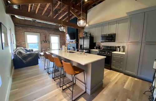 Pendleton Condo | Condo-OTR/Pendleton Art District, Cincinnati - 1 bedroom, free parking, balcony