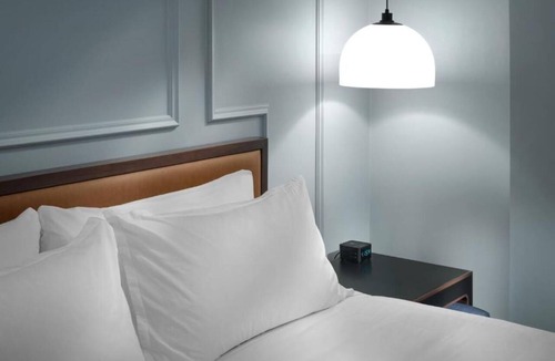 Tenderloin Hotel | Contemporary Suite in San Francisco, Axiom Hotel, Meta Queen | 2 units