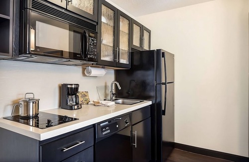 Gahanna Hotel | Convenient Stay, Superb Location! 4 Comfortable Units, Near Rathburn Woods