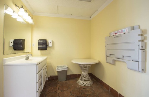 Ormond Beach Hotel | Coral Sands Inn