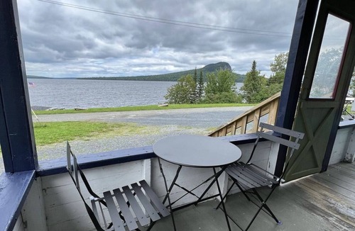 Rockwood Ski Chalet | Cottage 3: Island View