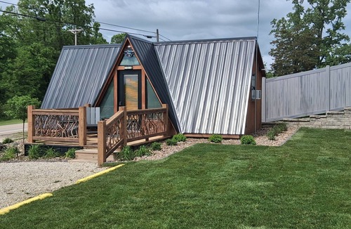 Senecaville Cottage | Cottage 3: Quiet Kickback Cottage, A Cozy Studio Style by Seneca Lake Marina
