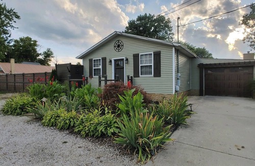 Buckeye Lake House | Cottage @ Buckeye Lake w/Huge Private Fenced Yard