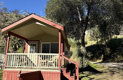 Winters Cottage | Cottage, Sleeps 4 - Scenic Cottage, 1 Bedroom, Sleeps 4