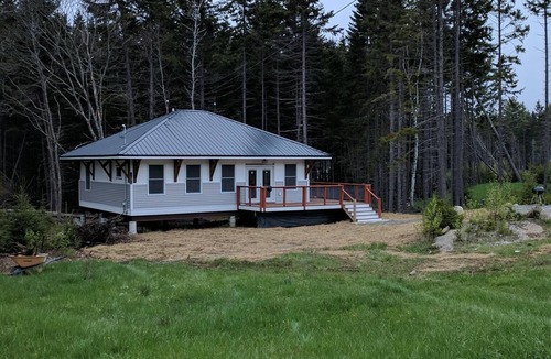 Phippsburg Cottage | Cottage with large entertainment area, deck and privacy. Close to Head Beach