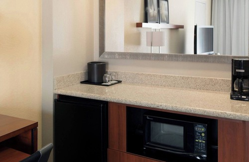 Northfield Hotel | Courtyard by Marriott Denver Central Park
