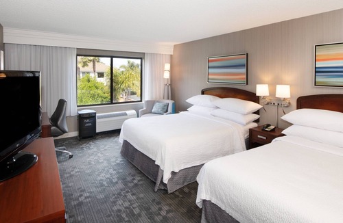 Oakland Hotel | Courtyard by Marriott Oakland Airport