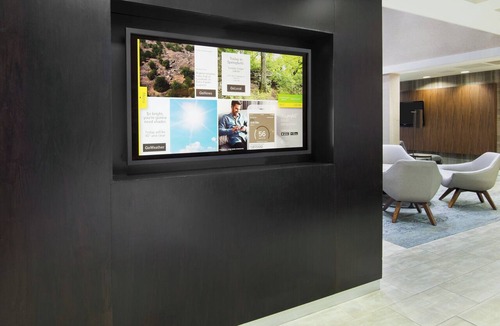 Springfield Hotel | Courtyard by Marriott Springfield Airport
