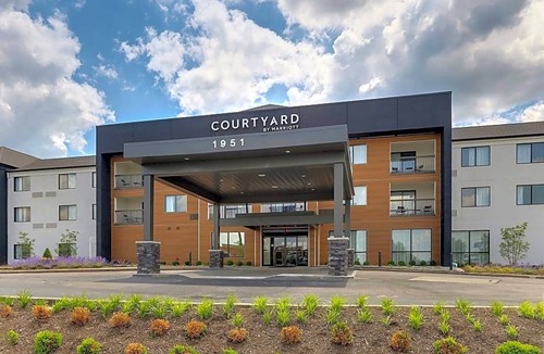 Lexington Hotel | Courtyard Lexington South/Hamburg Place