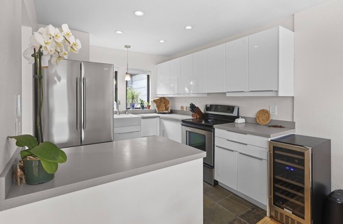 Tamalpais-Homestead Valley Condo | Cozy 1-bedroom Mountain View condo in Sausalito / SF - 15 Min