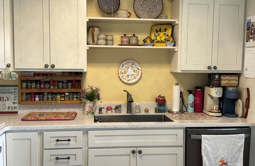 Juneau Condo | Cozy 2-bedroom condo with a terrific view in awesome Juneau Alaska
