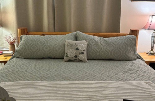 Juneau Condo | Cozy 2-bedroom condo with a terrific view in awesome Juneau Alaska