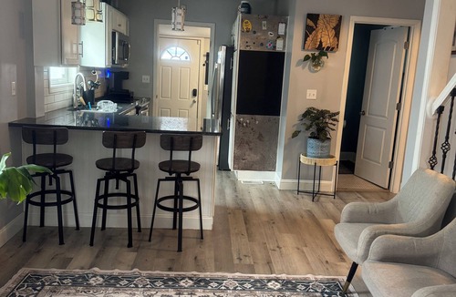 Merion Village House | Cozy 2-bedroom Home close to Downtown Columbus