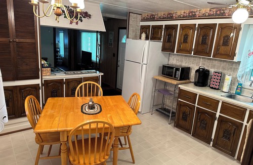 Van Buren House | Cozy 2-bedroom home in Van Buren with easy trail access and garage!