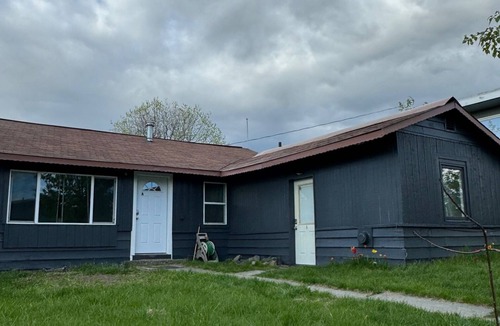 Russian Jack Park House | Cozy 2BD house A Russian Jack