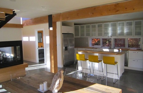 Carroll House | Cozy And Chic Modern Home in the Heart of BrettonWoods - 12” NEW SNOW FROM STORM