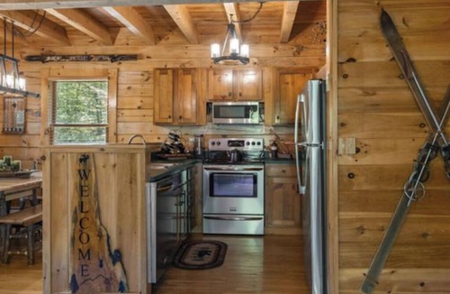 South Pond Shores Cabin | Cozy authentic log cabin with hot tub, Lake Access, near Sunday River & Mt Abram