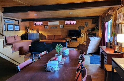 Monticello Cabin | Cozy Cabin on Conroy Lake in Monticello, Maine