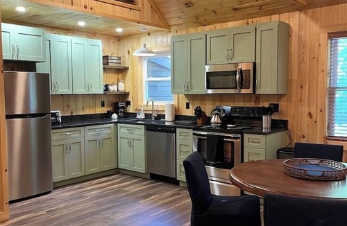 Brownfield Cabin | Cozy Cabin Saco River