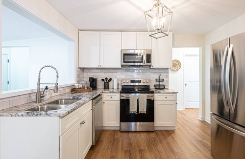 Clinton House | Cozy Cottage by the Clinch River