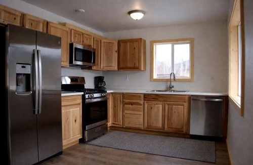 Seward House | Cozy Family Cabin with Mountain Views & Resort Comfort near Resurrection Bay, Seward Alaska