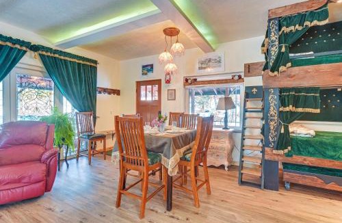 Nikiski Apartment | Cozy Kenai Abode w/Private Deck: 5 Mi to Ocean!
