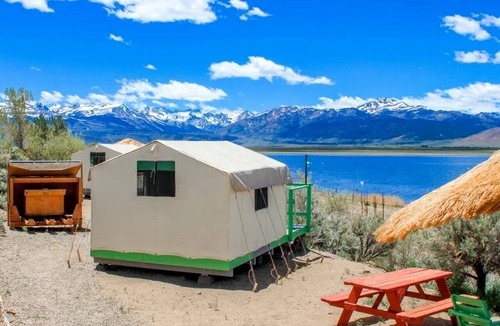 Bridgeport RV Rental | Cozy Lakeside Glamping Cabin with Mountain Views near Eastern Sierra, California