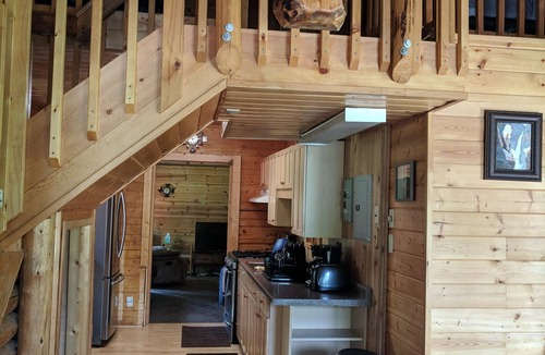 Sterling Cabin | Cozy Log Cabin In The Woods - Friends And Families Welcome!
