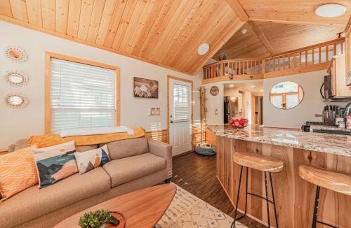 Woodland Park Apartment | Cozy Mountain Escape · Peak Views · Woodland Park