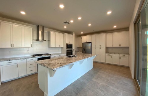 Elk Grove House | Cozy Private master bedroom in a single family house