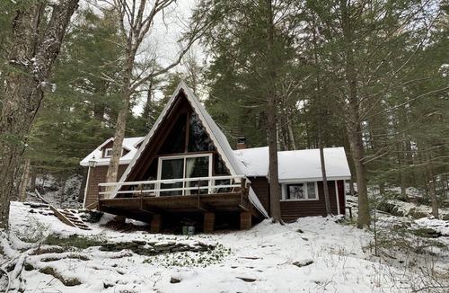 Kingfield Cabin | Cozy & Private: waterfront retreat on 20 acres of beautiful forest