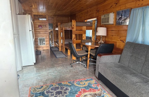 Aroostook Cabin | Cozy quiet 1-bedroom cabin in marvelous Oakfield with heat!