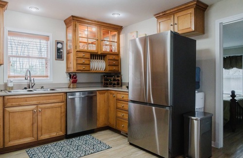 Comstock Park Cottage | Cozy river house near downtown Grand Rapids!