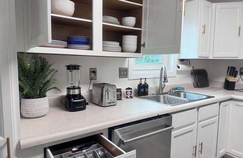 Fairbanks House | Cozy Stay Retreat