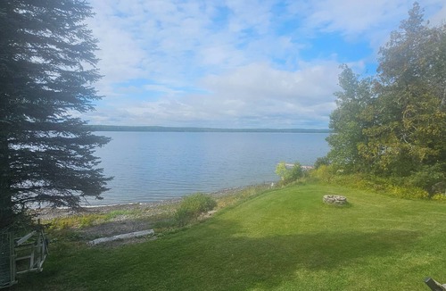 Sinclair House | Cross Lake Rental- Comfortable & spacious- 5 Bedroom Lake House