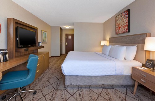 Columbus Hotel | Crowne Plaza Columbus North - Worthington by IHG