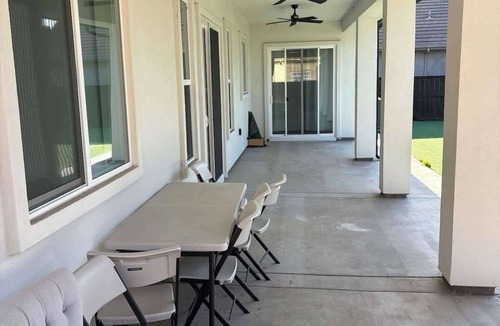 Lodi House | Custom house for luxury living for 10 people.