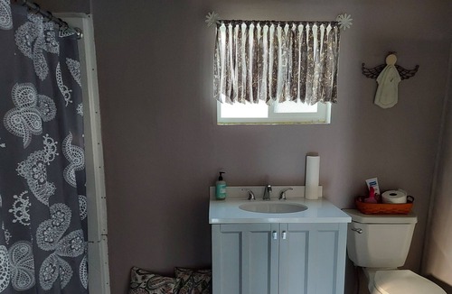 Sunbury House | Darling 1901 Village Of Sunbury Charmer, A Great Back Yard And