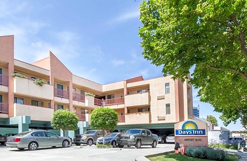 Paradise Valley Hotel | Days Inn by Wyndham San Francisco S/Oyster Point Airport