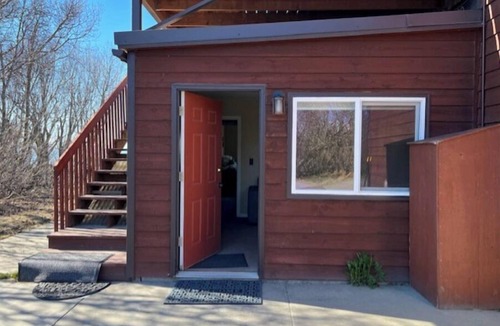 Ninilchik House | Deep Creek Getaway