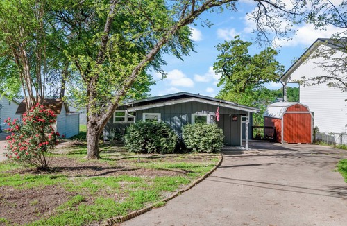 Carolyn Estates House | Deep water that does not dry. Perfect fishing off dock.
