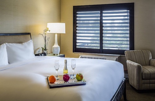 Cupertino Hotel | Deluxe Suite at Cupertino Hotel, Minutes to Computer History Museum!