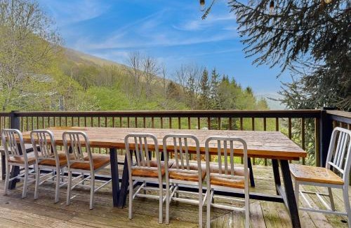 Seven Devils Ski Chalet | Diamond Ridge Getaway
