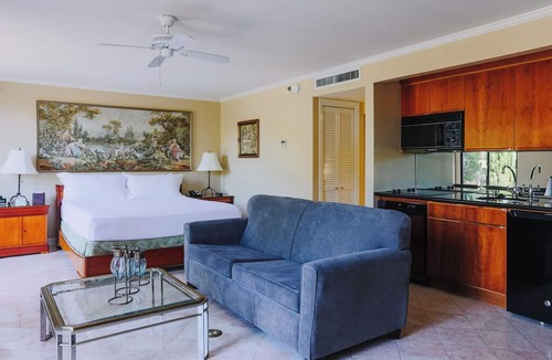 Palo Alto Hotel | Dinah's Garden Hotel