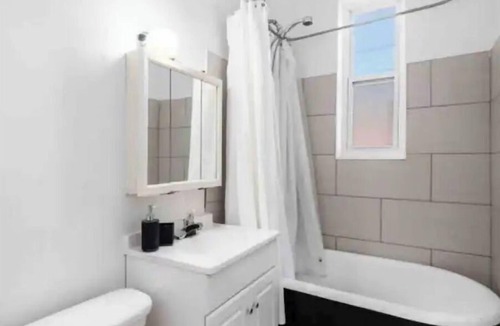 Short North Apartment | Discover Short North charm, just steps away from Nationwide Arena
