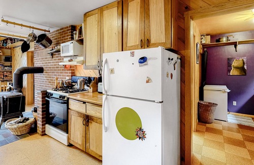Northeast Somerset House | Dog-Friendly Lakefront Home w/Deck, Firepit, Water Views & Games