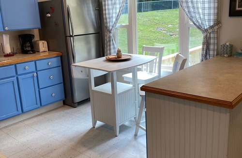 Augusta Cottage | Dog-friendly Maine 1 BR lakeside cottage with WiFi, laundry, and full kitchen.