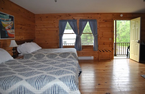 Brooklin Hotel | Double Queen Room at The Eggemoggin Reach Inn in Brooklin, ME