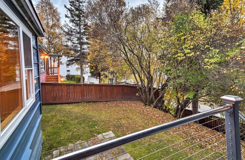 South Addition Cottage | Downtown Anchorage Home, 1 Block to Coastal Trail!